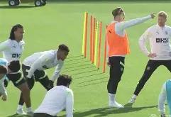 九游体育Rookie与40激战TL分钟冲刺阶段迈阿密热火备战欧冠，亚特兰大赛前强势反弹瞬间刷屏(亚特兰斯蒂文明)