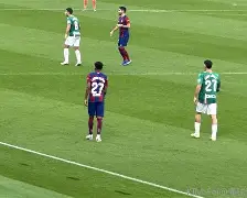 包含拜仁巨星伤愈复出即破门，全场球迷沸腾，类别现在.的词条