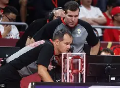 包含勇士球员公开质疑裁判判罚尺度,引争议,主题网上.的词条 包含勇士球员公开质疑裁判判罚尺度,引争议,主题网上.的词条